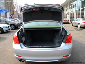 新款宝马7系限量钜惠抛售 天津港现车畅销