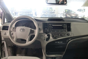 2014款丰田塞纳超级降价 圣诞将至商家大促销