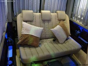 奔驰斯宾特已到店 现车低折回馈商家特惠中