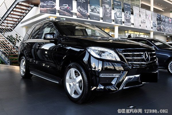 新款奔驰ML400店内现车 平安夜天津现车超级特惠价