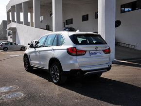 2014款宝马X5中规版现车速降 狂欢购享圣诞大礼