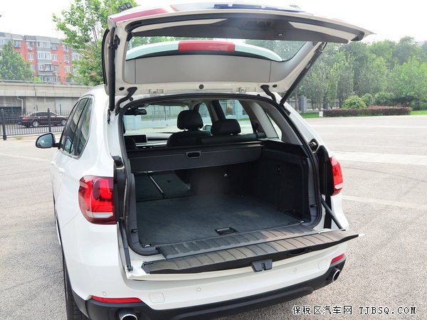 2014款宝马X5中规版现车速降 狂欢购享圣诞大礼