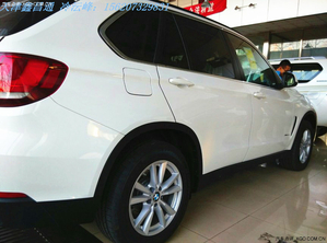 2014款宝马X5现车秀底价 圣诞节倾城钜惠独占底价