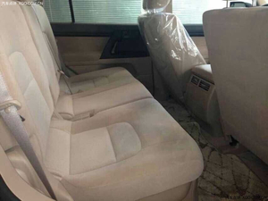 2014款丰田酷路泽4000现车促销 顶峰之惠天津爆甩