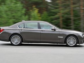 新款宝马750天津现车优惠 宝马豪轿最后7系限时降