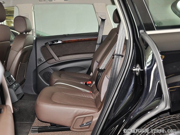 2014款奥迪Q7现车给力爽购 全尺寸Q7热卖脱颖而出