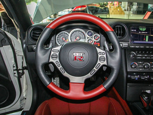 日产尼桑GTR美规战神天津现车 钜惠让利低价爆惠