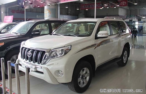 2014款丰田霸道2700现车降价 火爆大促革新底价甩