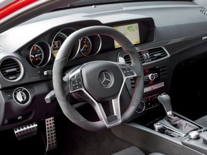 新款奔驰C63AMG现车促销 现车倾情促销直降底价