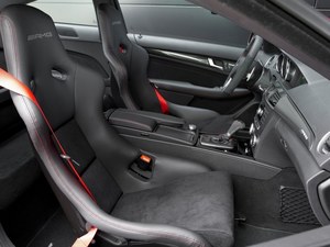 新款奔驰C63AMG现车促销 现车倾情促销直降底价