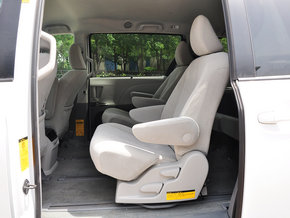 2014款丰田塞纳3.5四驱版商务车 商家促销底价特卖