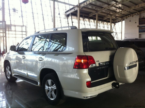 2014款丰田酷路泽4000倾城促销 中东版现车强势飚底