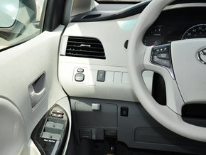 2014款丰田塞纳贵宾专享 现车7座塞纳全新亮点配置