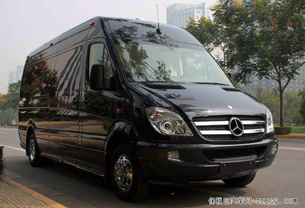 奔驰斯宾特天津现车到店 元旦惊喜特价销售