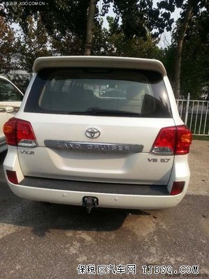 2014款中东版丰田兰德酷路泽4000 促销低价逆袭