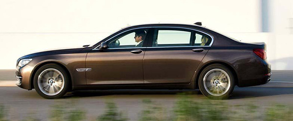 宝马7系现车到店 现车庆元旦最高优惠倾城巨献