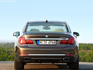 宝马7系现车到店 现车庆元旦最高优惠倾城巨献