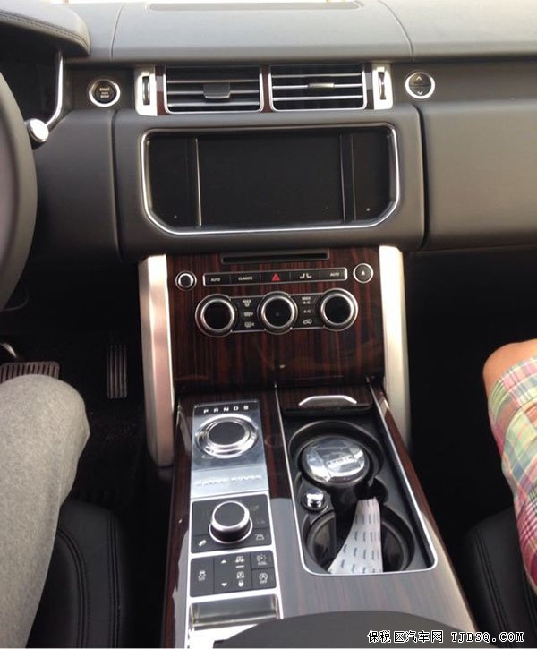 14款路虎揽胜3.0T行政版 HSE包/空调包/视觉包现车135万