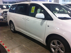 新款丰田塞纳美规商务车 现车魅力呈现非凡品质