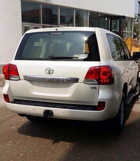 2014款丰田酷路泽4000中东现车 悠然好惠魅力促