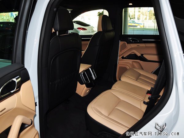 2015款保时捷卡宴 现车特惠新气象新年卡宴专场