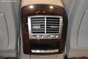 奔驰S65AMG报价299.8万 现车年底促销送礼包