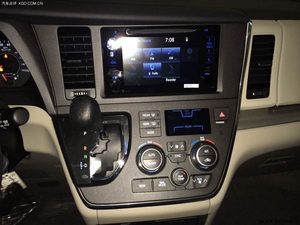 2015款丰田塞纳商务车 经典座驾现车底价热卖