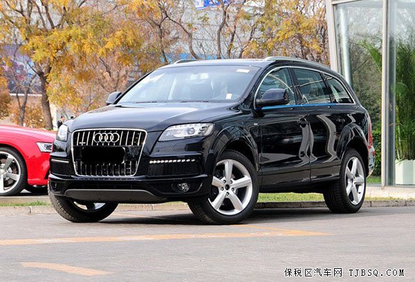 2015款3.0T奥迪Q7现车 豪情降价钜优惠