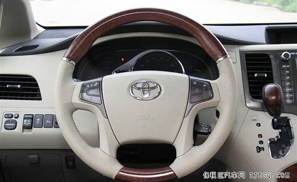 2015款丰田塞纳3.5到店 两驱高配现车优惠购