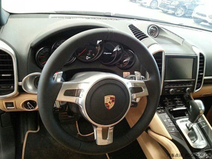 2014款卡宴3.0T柴油铂金版 天津现车惊喜热卖