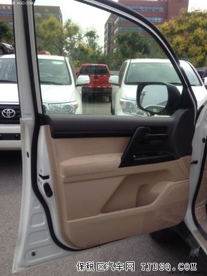 新款丰田兰德酷路泽4000丐版 港口现车热门