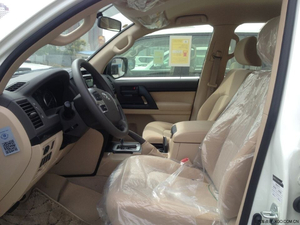 新款丰田兰德酷路泽4000丐版 港口现车热门