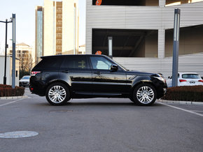 2014款路虎揽胜运动 现车商家限时降价狂潮中