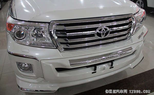 2015款丰田酷路泽4000闪降中 中东版华而不奢