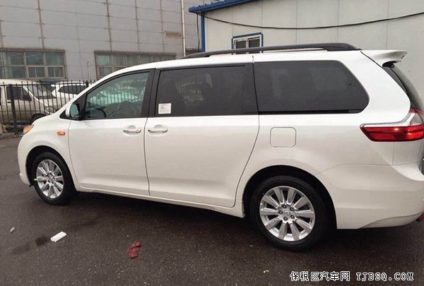 2015款丰田塞纳XLE版 现车高档真皮座椅显高贵