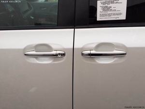 2015款丰田塞纳XLE版 现车高档真皮座椅显高贵