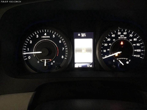 2015款丰田塞纳XLE版 现车高档真皮座椅显高贵