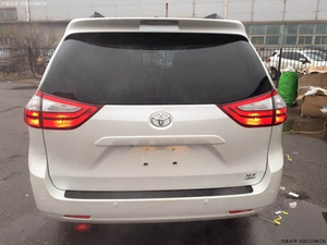 2015款丰田塞纳XLE版 现车高档真皮座椅显高贵