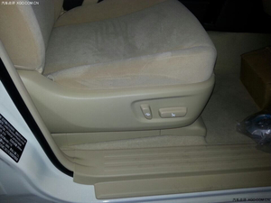 丰田霸道2700超值爆款 中东现车热卖享勇猛SUV