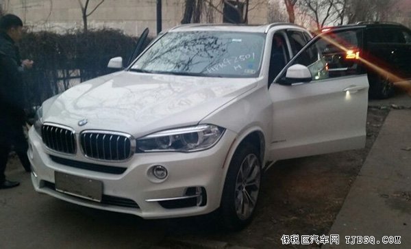 美规版宝马X5现车最低价 天津港口年末热销