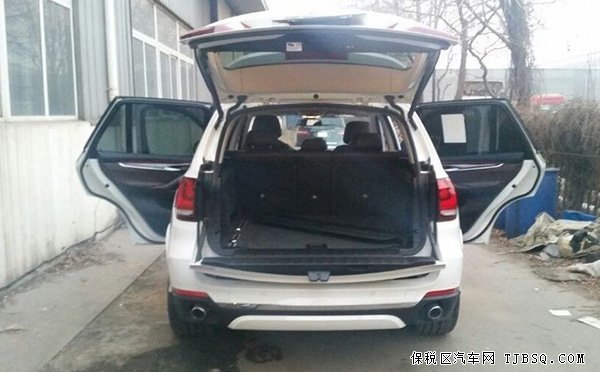 美规版宝马X5现车最低价 天津港口年末热销