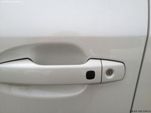 丰田酷路泽4000中东现车特卖 丐版震撼让利售