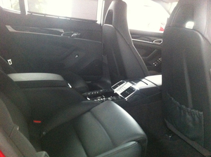 保时捷帕纳梅拉优惠充足 港口现车促销热卖