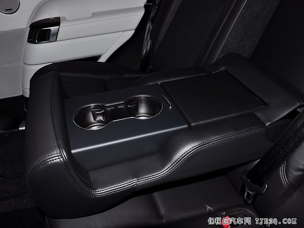 卢克索灰银揽胜行政3.0T现车 柴油路虎低报价