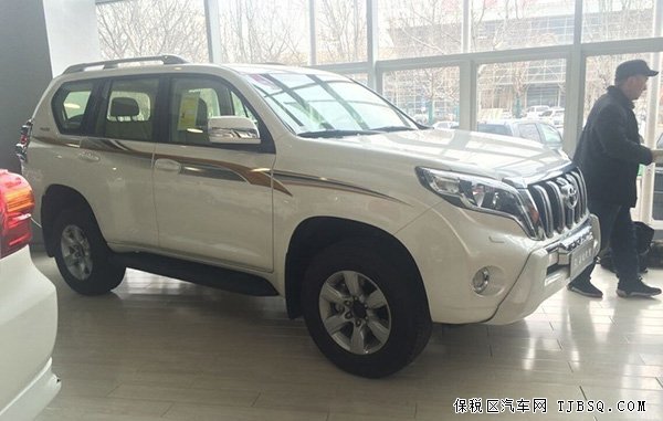 中东版丰田霸道2700 天津港口现车豪情降价