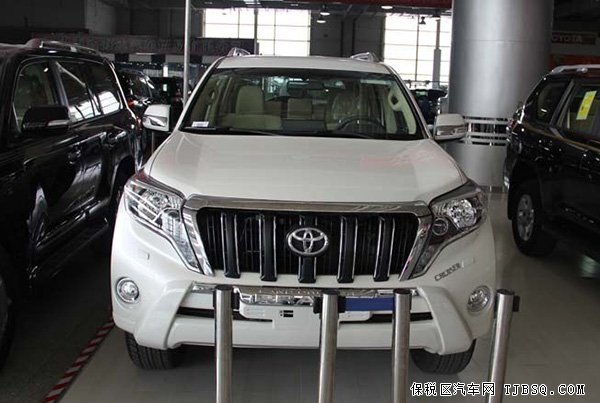 新丰田霸道2700中东现车到店 全系配置超低价