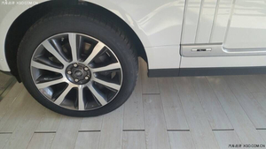 路虎揽胜5.0加长创世版 天津港口优惠薄利促