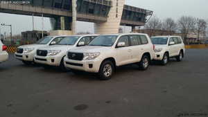 中东版丰田酷路泽4000 现车畅享降价大酬宾