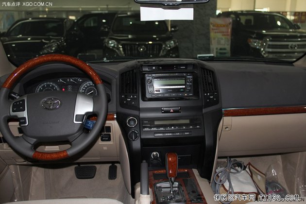丰田酷路泽4000中东版现车 新年新款经典再现