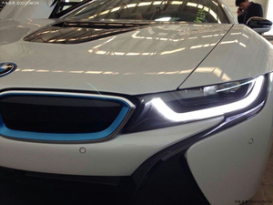 宝马i8现车混动双门超跑 巅峰底价强势来袭